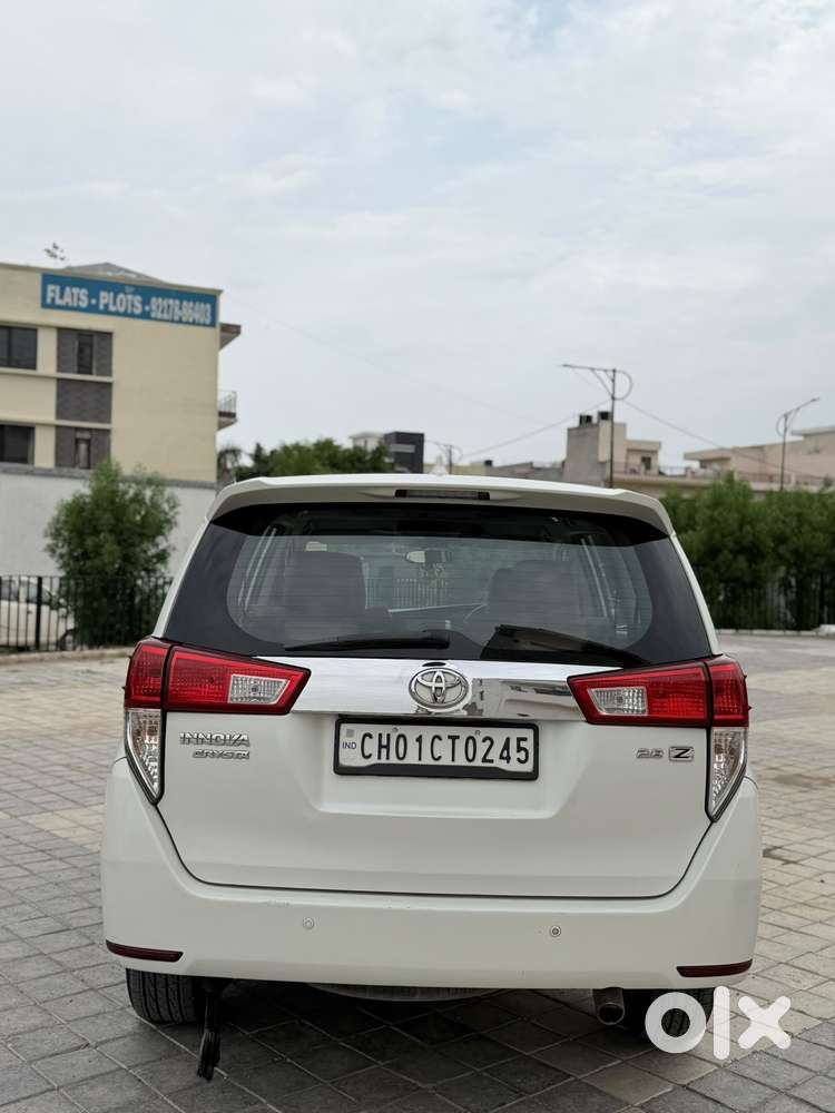 Toyota Innova Crysta 2.8z Automatic, 2017, Diesel