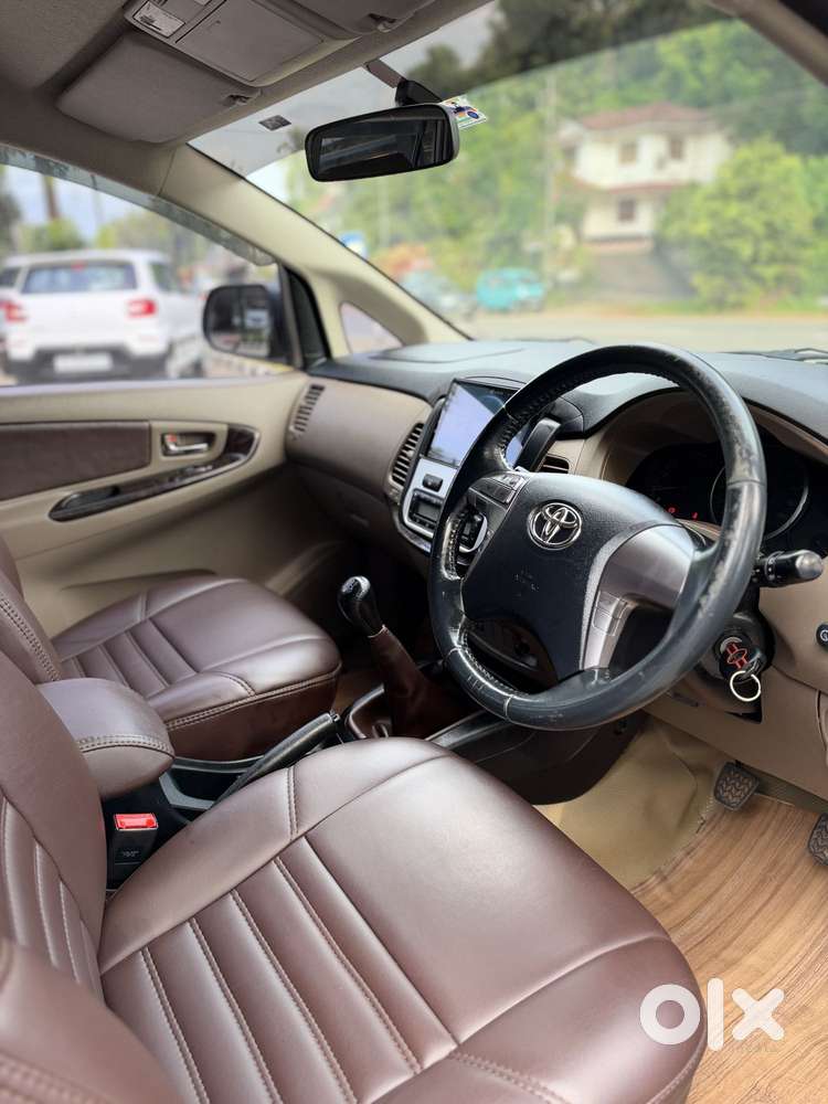 Toyota Innova 2.5 Vx 7 Str Bs-iii, 2015, Diesel