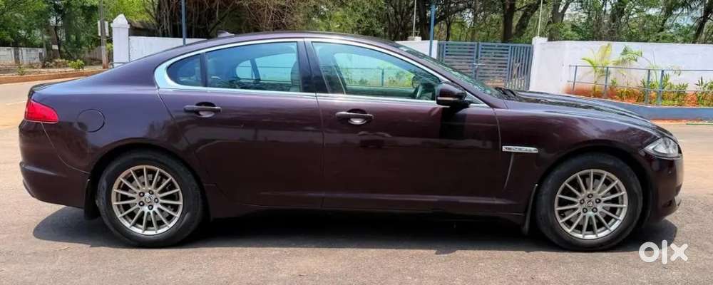 Excellent Drive And Full Safety Luxurious Car