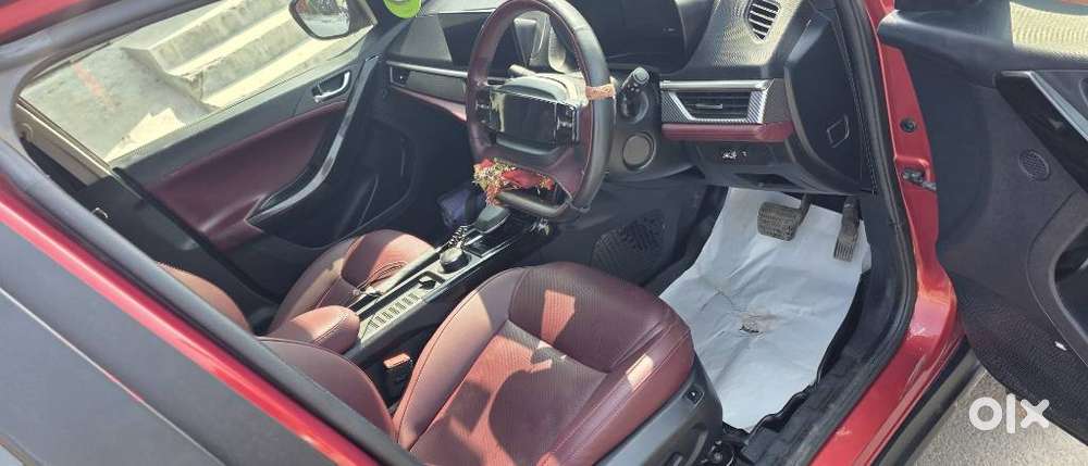 Tata Curvv Accomplished S 1.2 Revotron Petrol 7dca, 2025, Cng & Hybr..