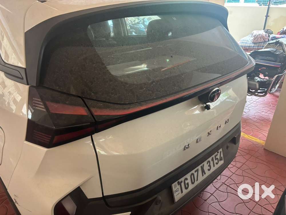 Tata Nexon Smart Plus Amt 2024