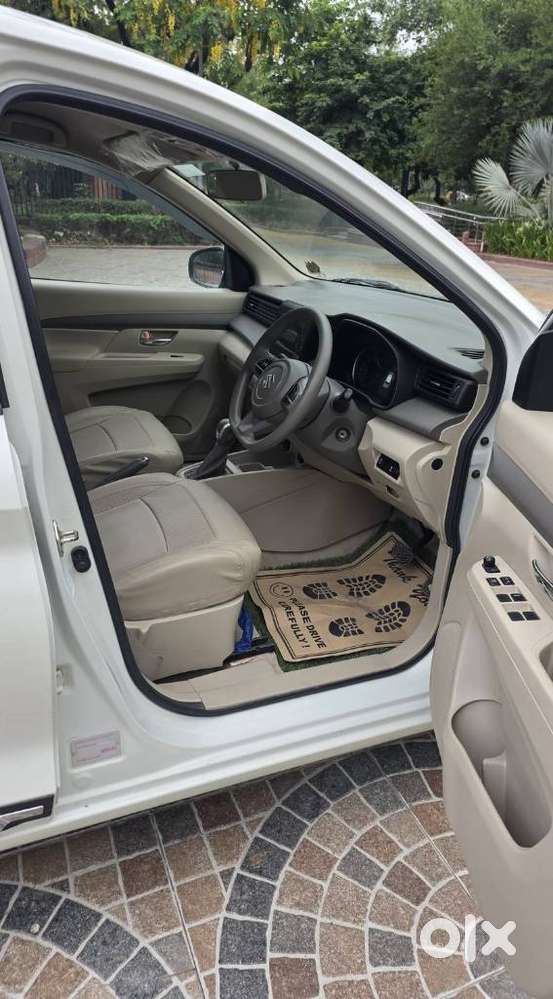 Maruti Suzuki Ertiga Vxi At Petrol, 2022, Petrol