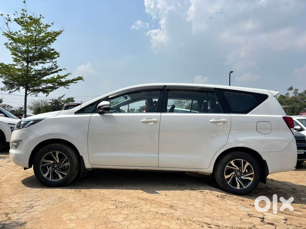 Toyota Innova Crysta 2.4 G Mt, 2017, Diesel