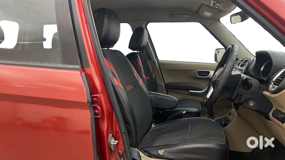 Mahindra Tuv 300 T8 Amt, 2016, Diesel