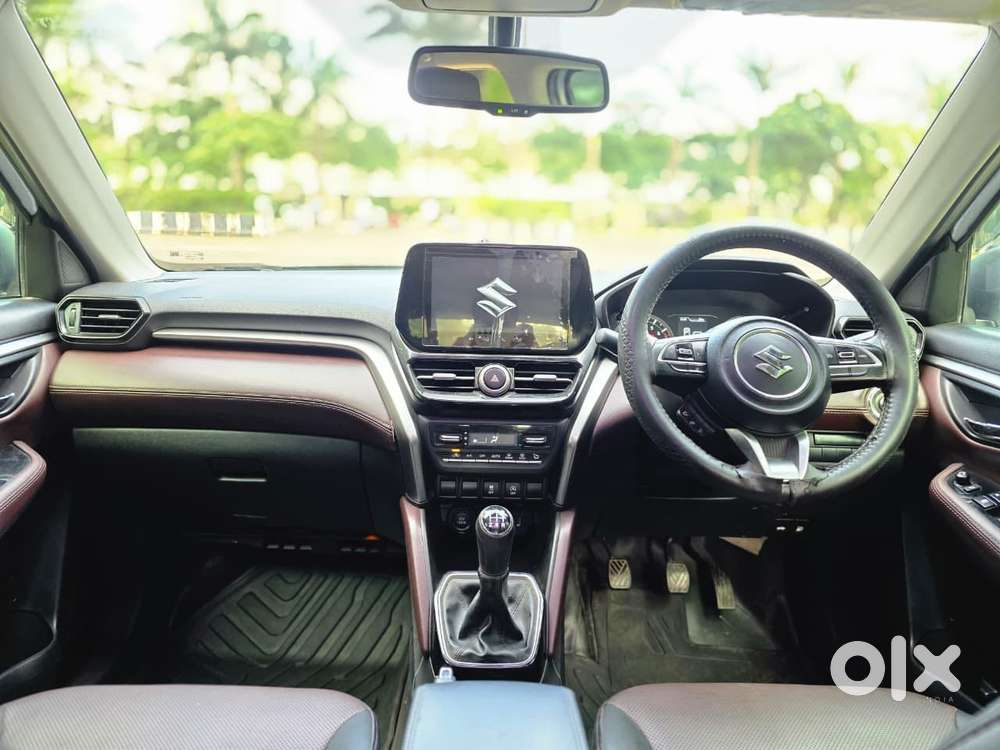 Maruti Suzuki Grand Vitara 1.5 Alpha Smart Hybrid Dual Tone, 2022, P..