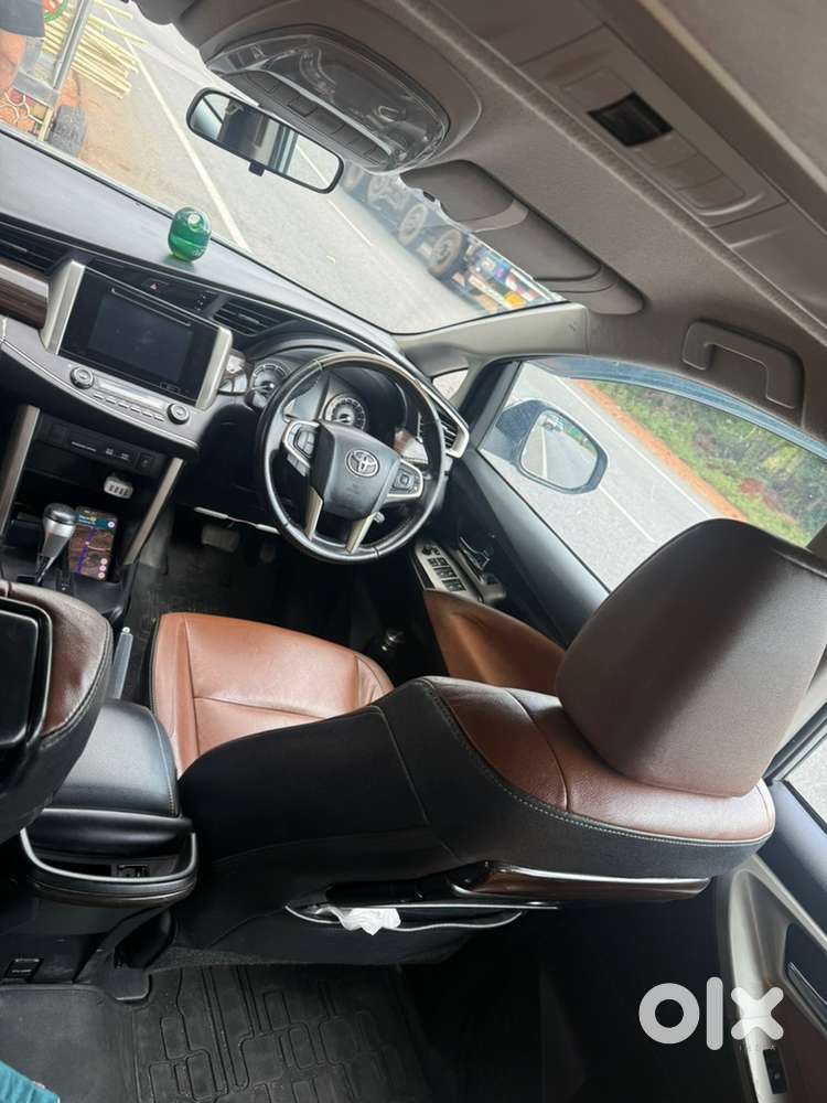 Toyota Innova Crysta 2017