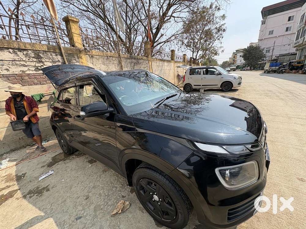 Hyundai Venue 2022 Petrol Good Condition And Well Maintained