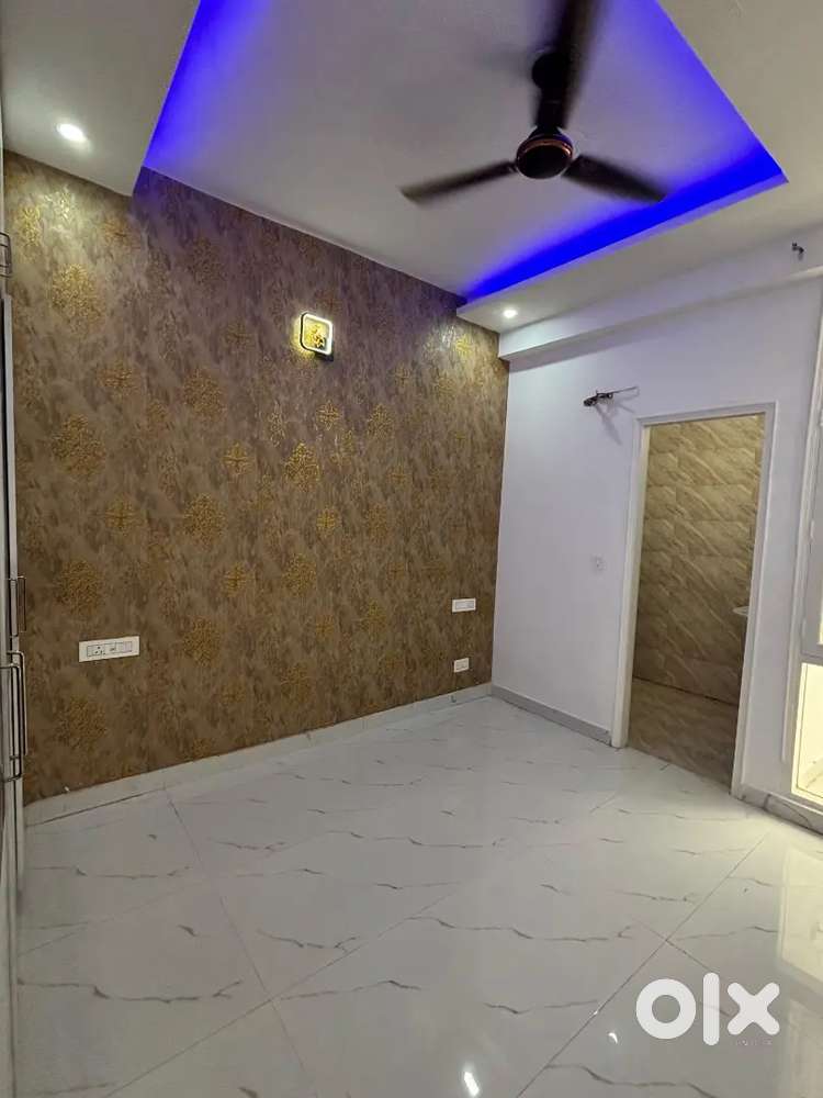 3 bhk semi furnished flat