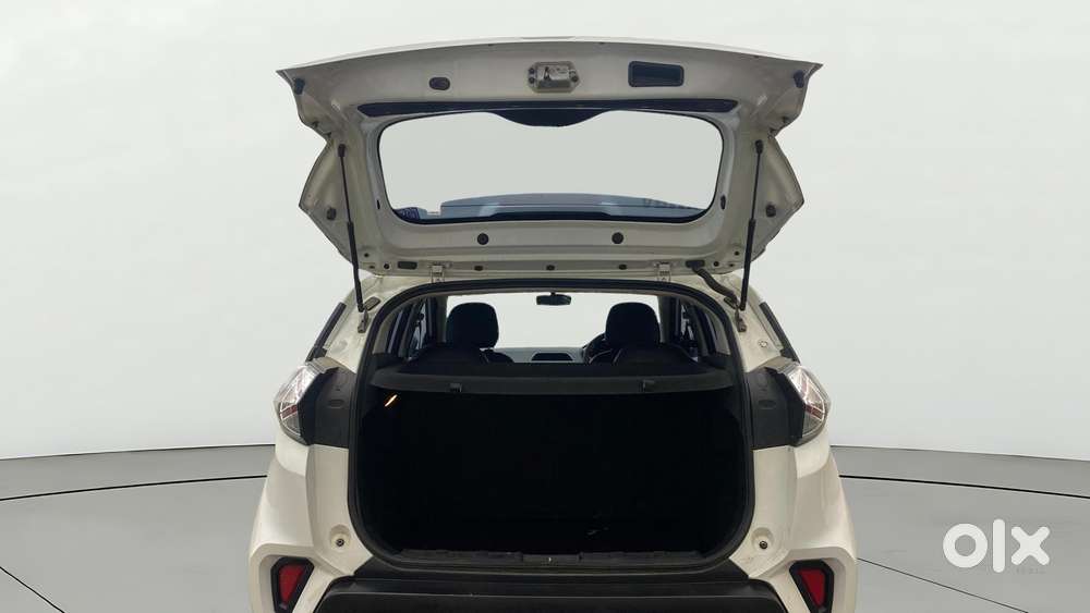 Tata Nexon 1.2 Revotron Xm (s), 2021, Petrol