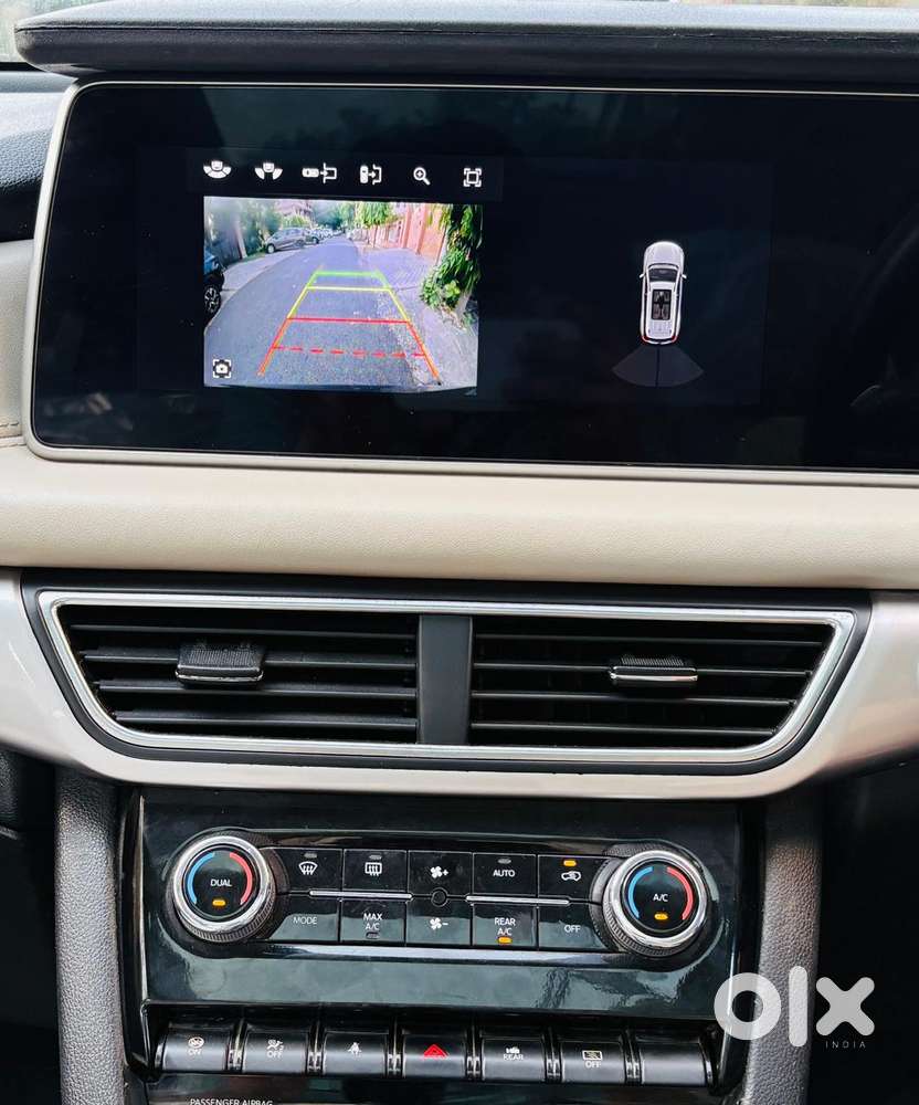 Mahindra Xuv700 2.0 Ax 7 Petrol At Str, 2022, Petrol