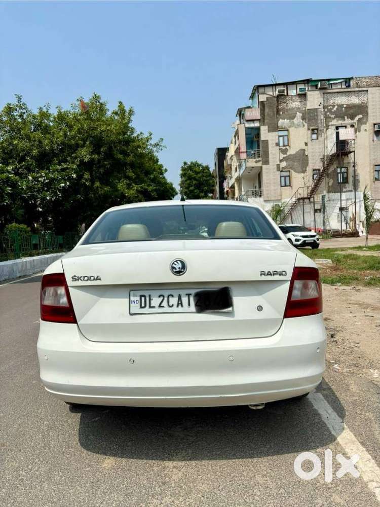 Skoda Rapid 1.6 Mpi Ambition With Alloy Wheel, 2014, Petrol