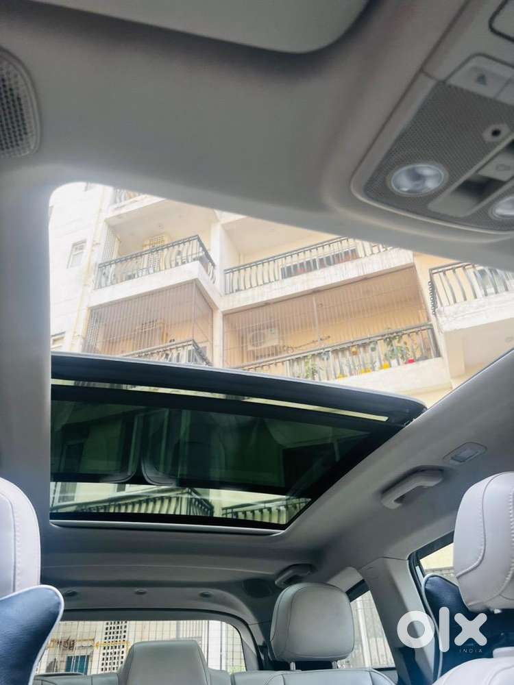 Mahindra Xuv700 7seater Luxury Top Model Petrol 2022 Automatic