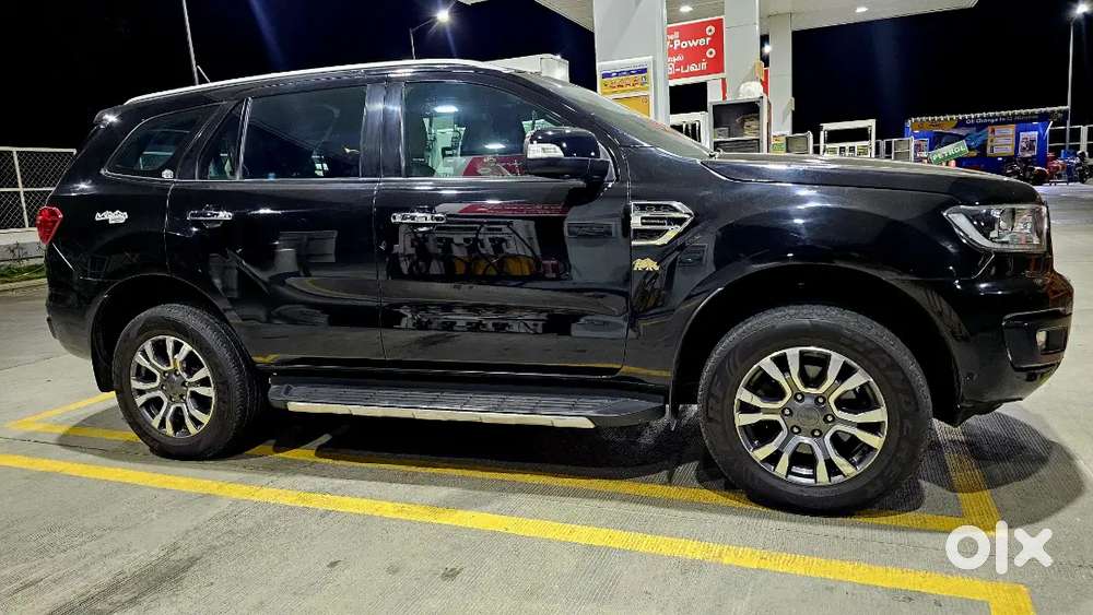 Ford Endeavour Titanium + 2021