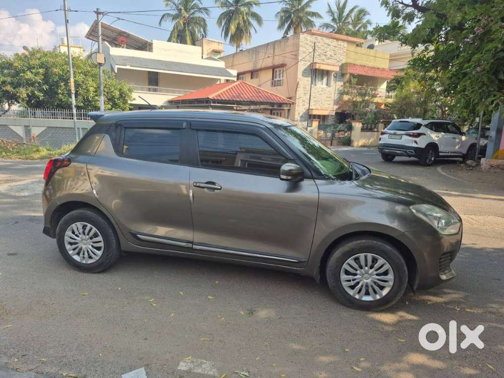 Maruti Suzuki Swift Vxi + Manual, 2021, Petrol