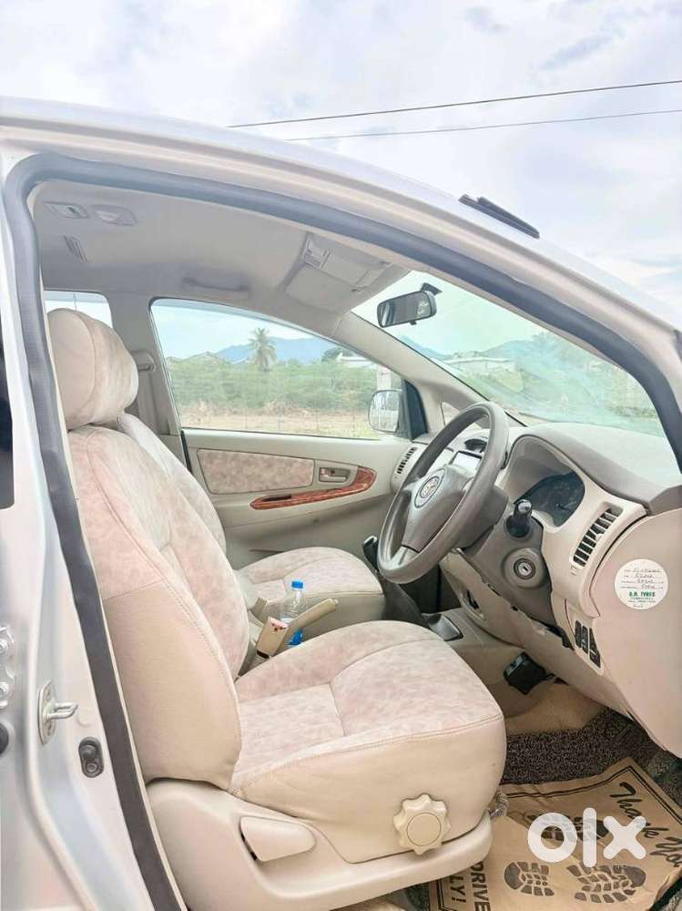 Toyota Innova 2.5 G (diesel) 7 Seater, 2011, Diesel