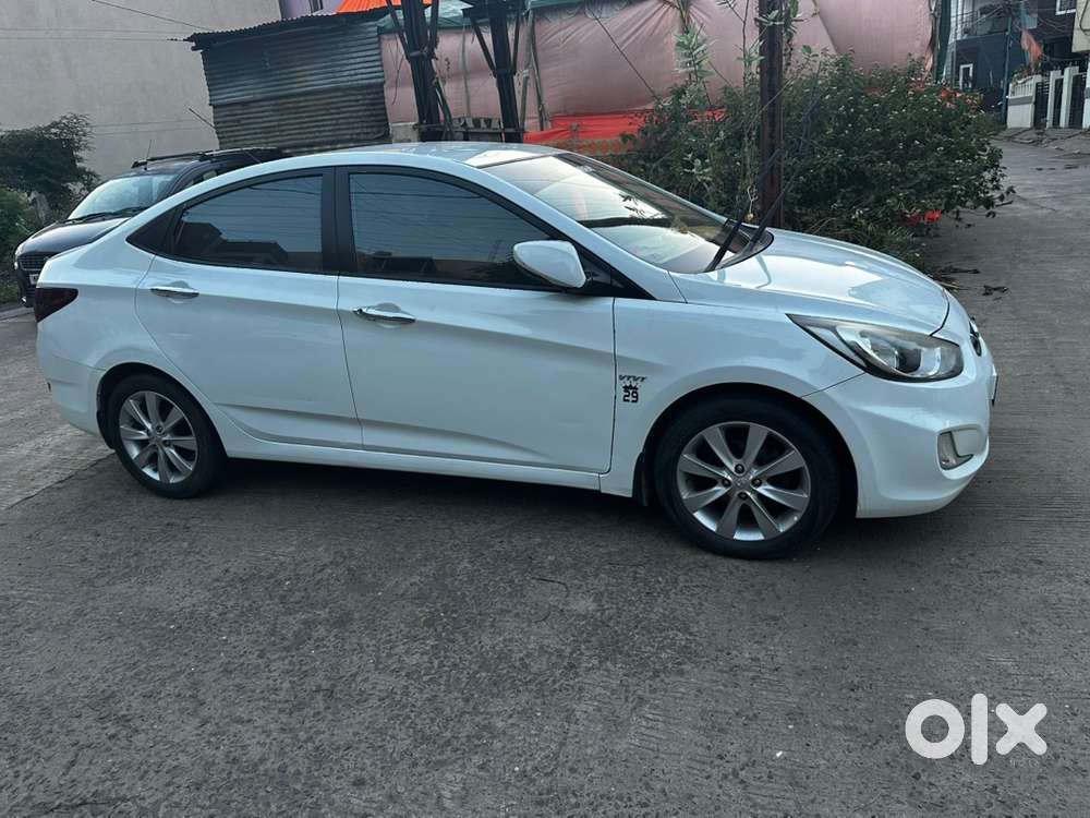 Hyundai Verna Petrol 2013