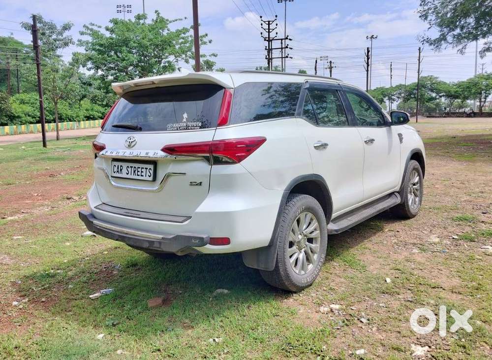 Toyota Fortuner 4x2 At 2.8 Diesel, 2020, Diesel
