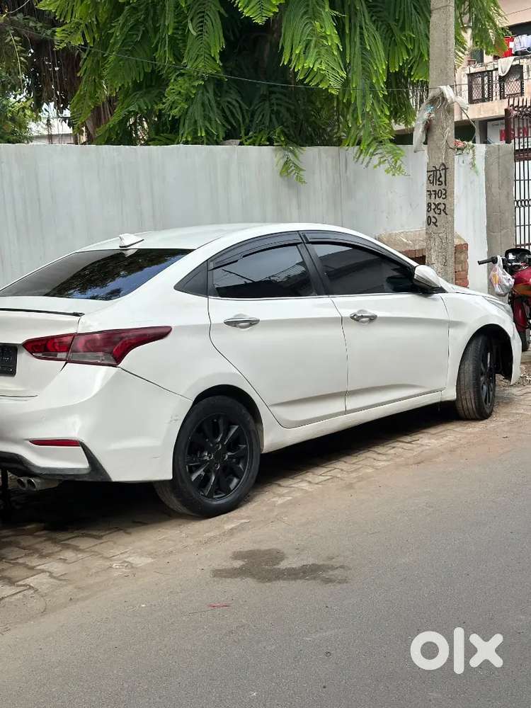 Hyundai Verna Anniversary Petrol 2014
