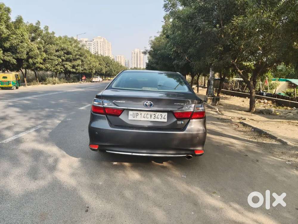 Toyota Camry 2016 Cng & Hybrids 113000 Km Driven