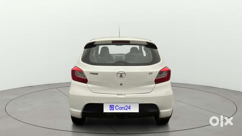 Tata Tiago 1.2 Revotron Xt, 2016, Petrol