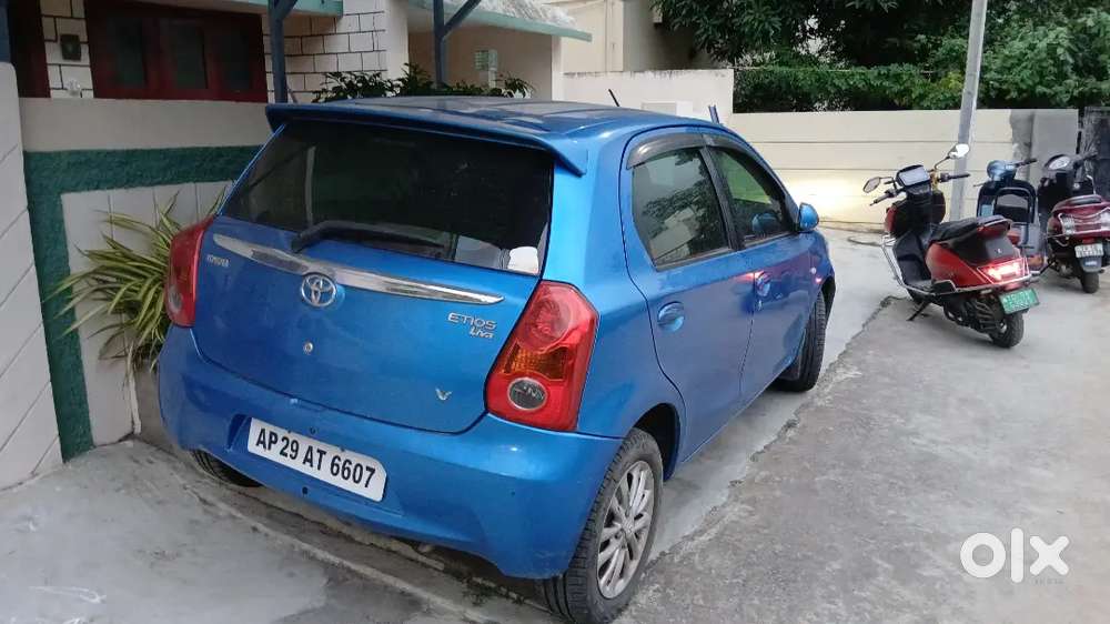 Toyota Etios Liva 2012