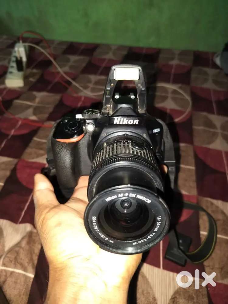 Nikon DSLR D3500