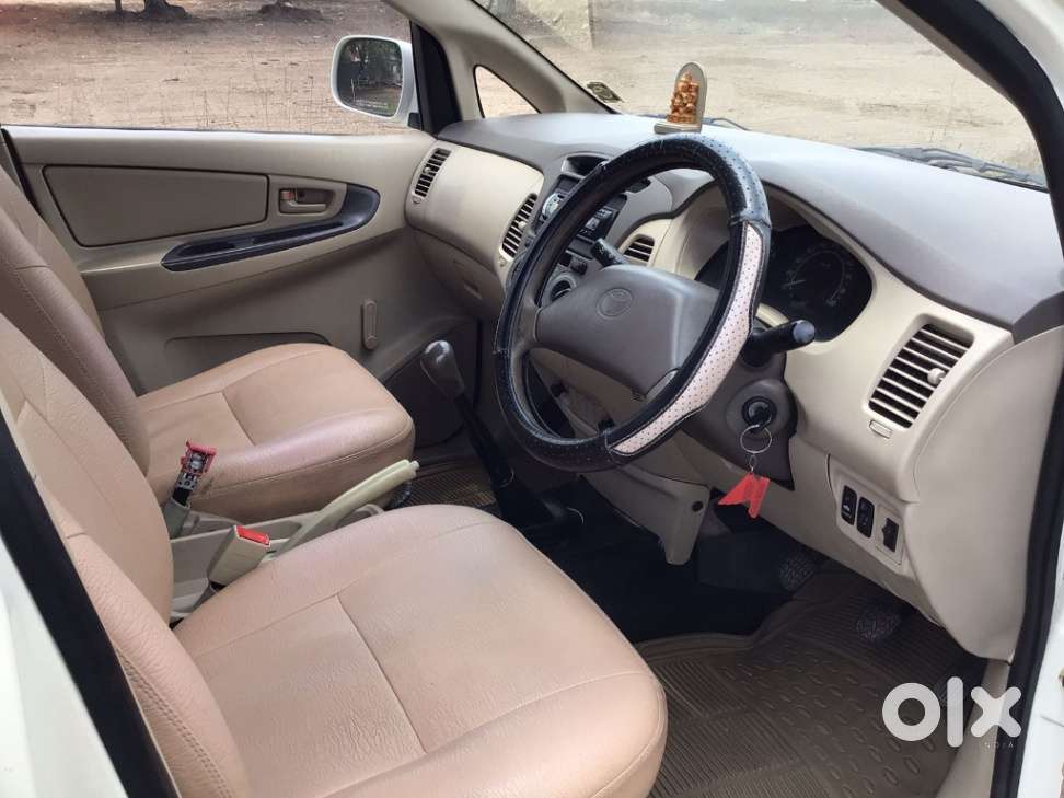 Toyota Innova 2004-2011 2.5 E Diesel Ps 7-seater, 2007, Diesel