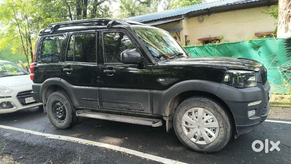 Mahindra Scorpio Classic 2025 Diesel Manual