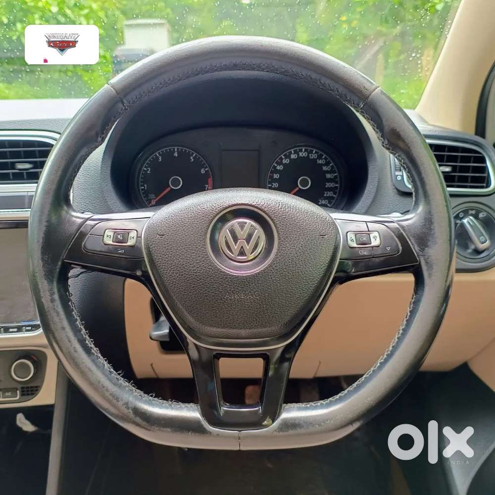 Volkswagen Polo Petrol Highline 1.2l, 2016, Petrol