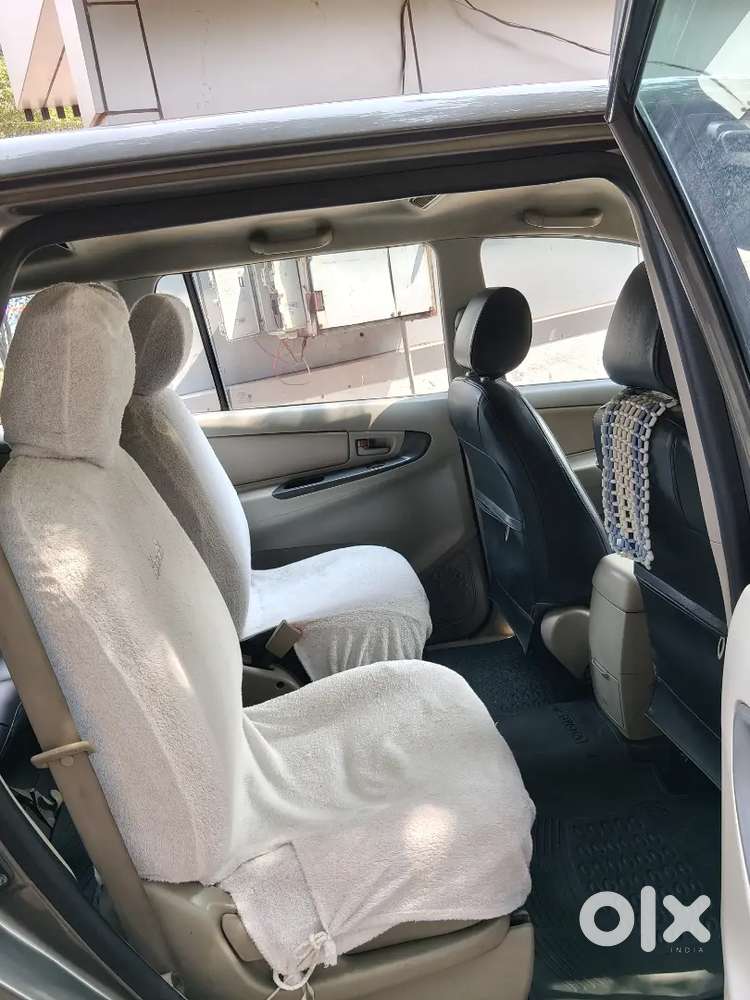 Toyota Innova 2010 Diesel Well Maintained