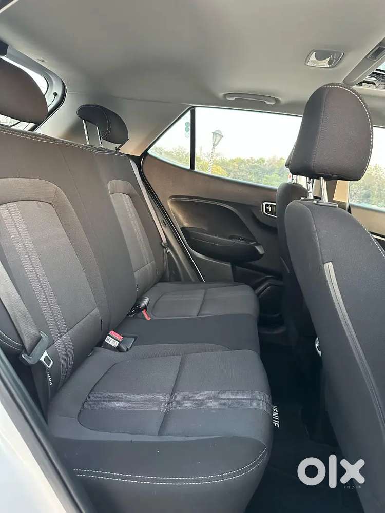 Hyundai Venue 2021 Petrol Well Maintained