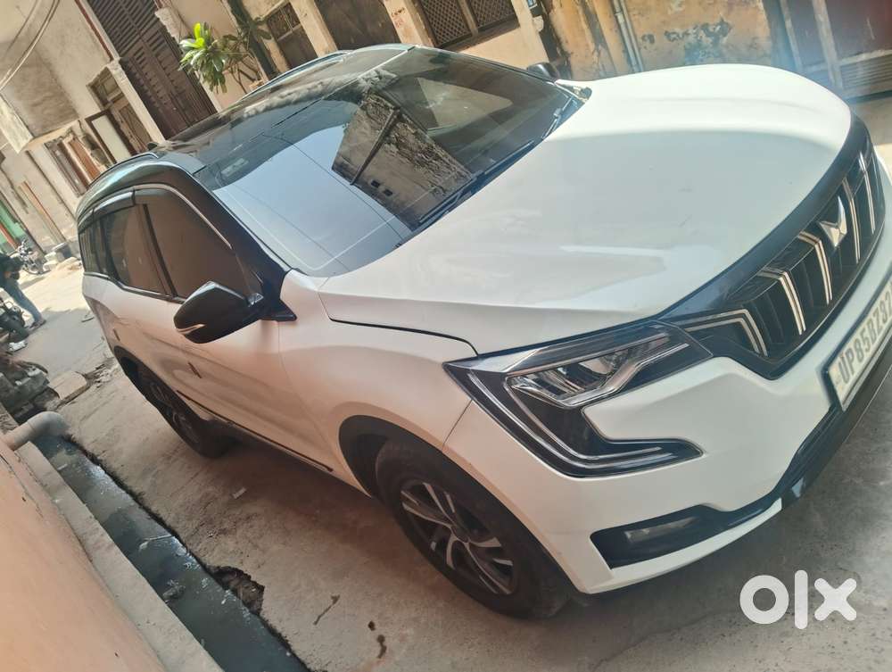 Mahindra Xuv700 2.0 Ax 5 Petrol Mt Str, 2022, Petrol