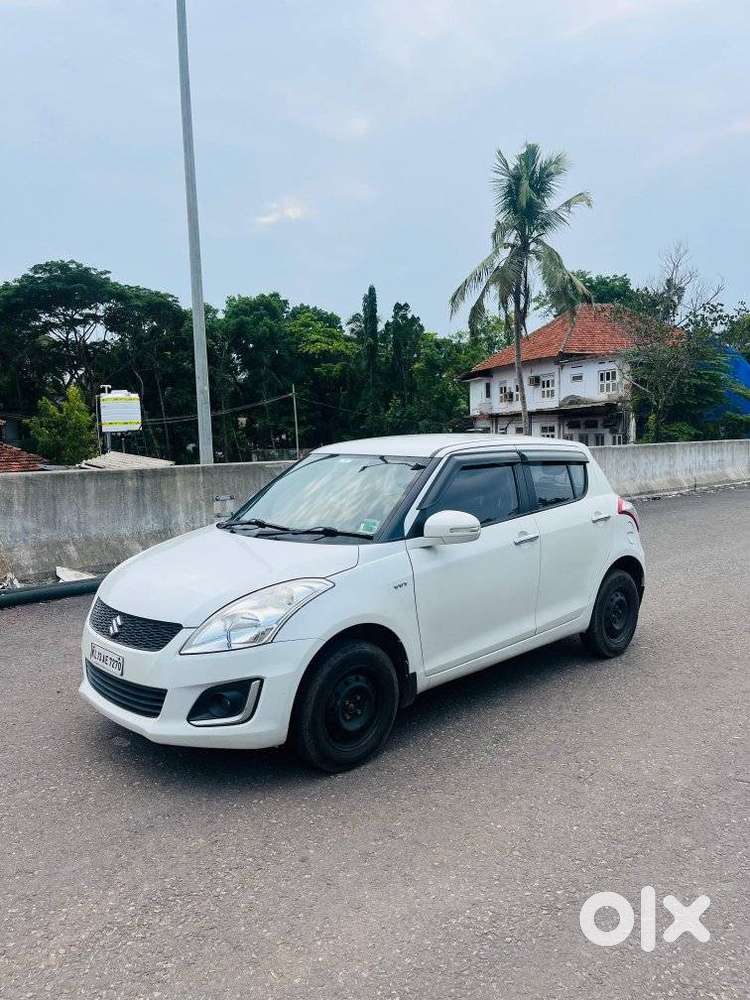 Maruti Suzuki Swift Vxi, 2015, Petrol
