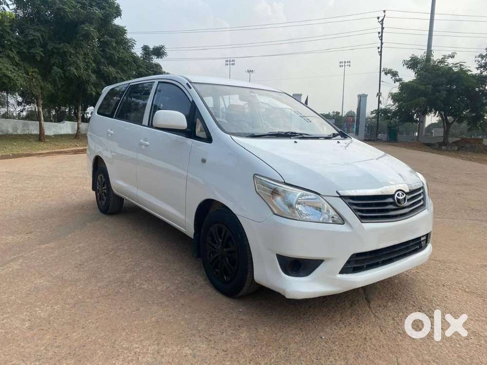 Toyota Innova 2.5 G (diesel) 8 Seater, 2016, Diesel