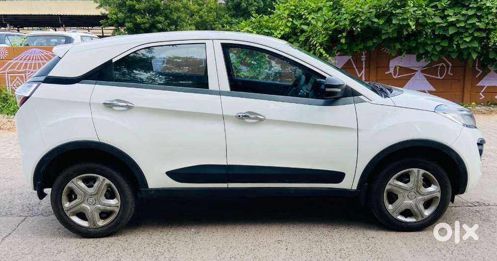 Tata Nexon, 2019, Petrol