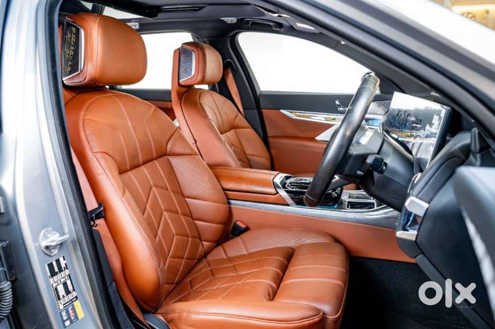 Bmw I7 Xdrive60, 2025, Electric