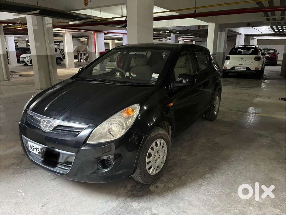 Hyundai I20 Magna Petrol 2012