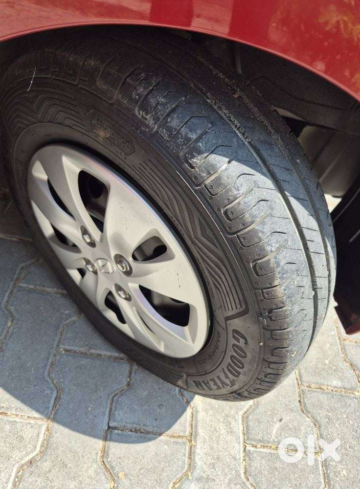 Hyundai I10 Sportz, 2012, Petrol