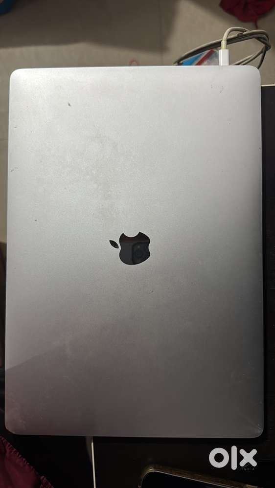 Apple MacBook Pro 15-inch A1707 | Touch Bar | 512GB SSD | Working