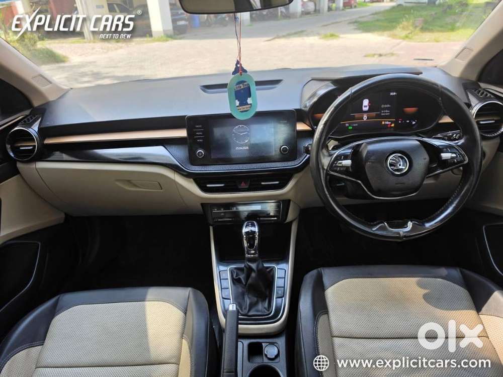 Skoda Slavia 1.0 Tsi Style, 2022, Petrol