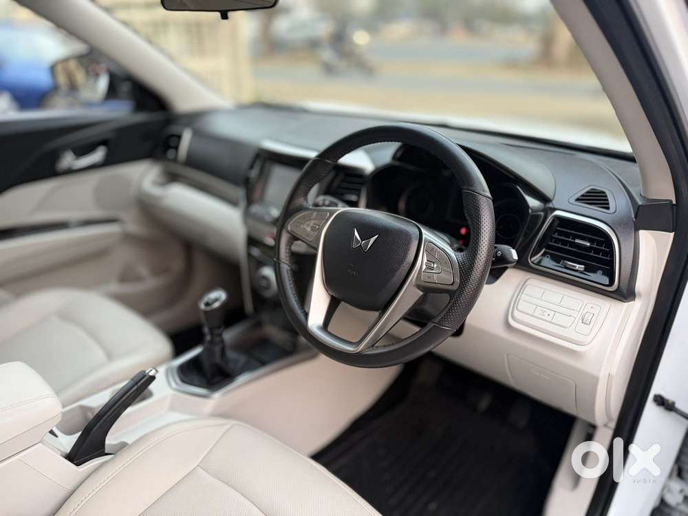 Mahindra Xuv300 W8 Option, 2024, Petrol