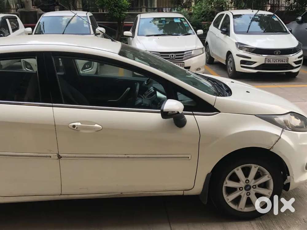 Ford Fiesta 2013 Petrol 100000 Km Driven