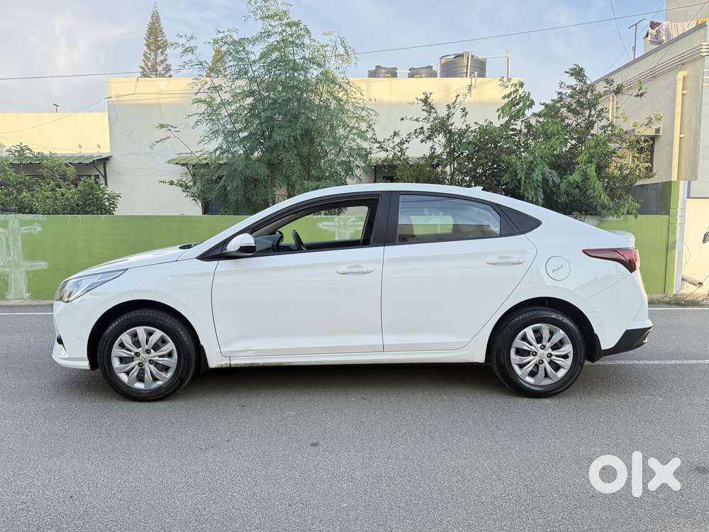 Hyundai Verna 1.5 S Vtvt, 2020, Petrol