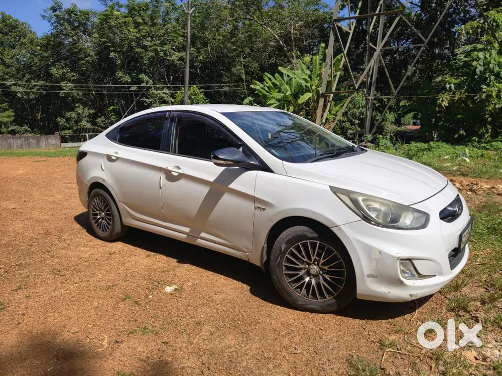 Hyundai Verna 1.4 Vtvt 2013