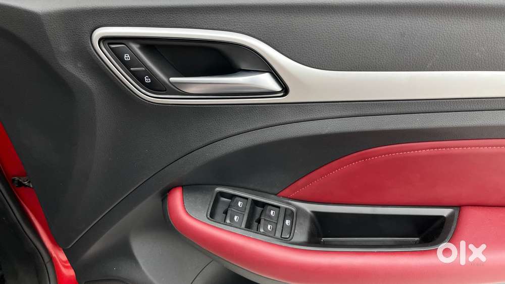 Mg Astor 1.3 Savvy Turbo At S Red, 2023, Petrol