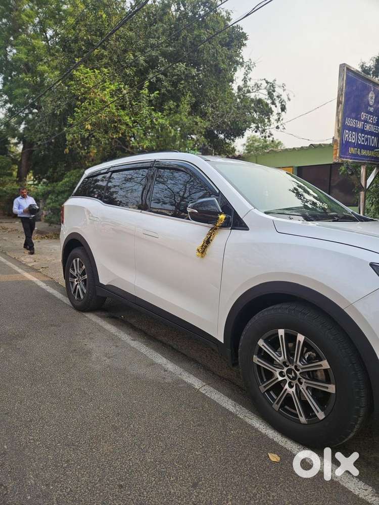 Mahindra Xuv700 Diesel 2025
