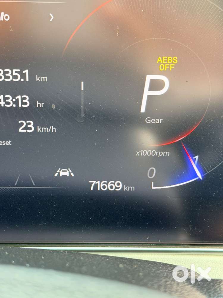 Mahindra Xuv700 2.2 Ax 7 Diesel At Luxury Pack Str Awd, 2022, Diesel