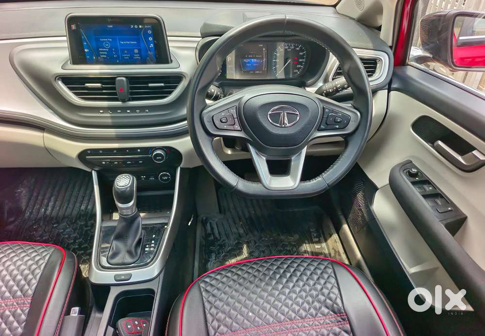 Tata Altroz, 2023, Petrol