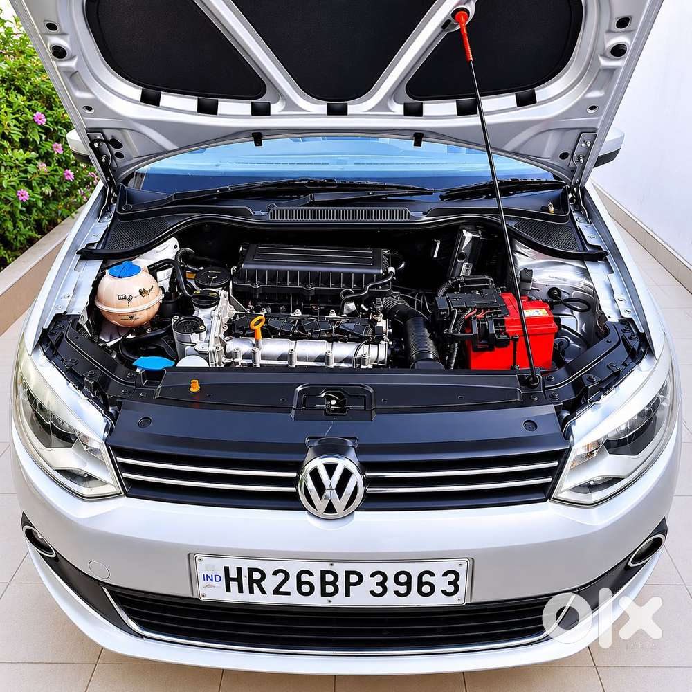 Volkswagen Vento Petrol Highline At, 2011, Petrol