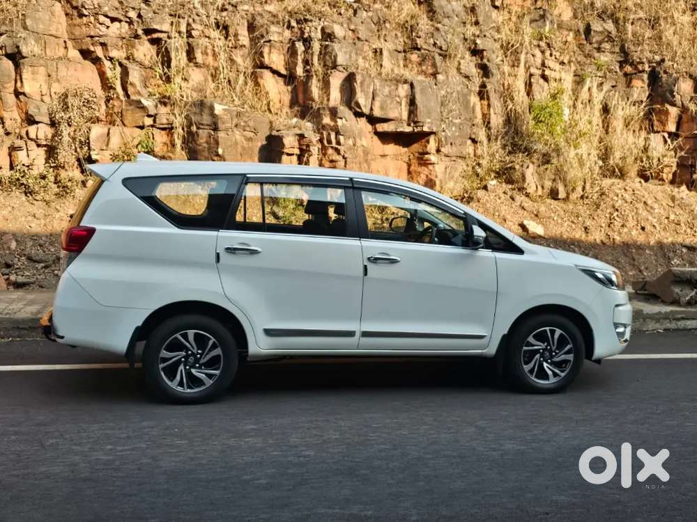 Toyota Innova Crysta 2024 Diesel 31000 Km Driven